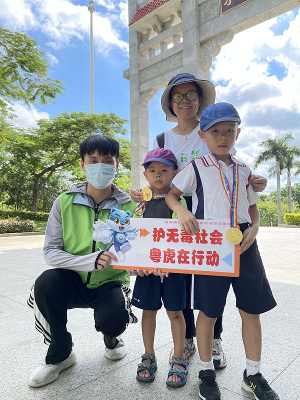 三鄉(xiāng)鎮(zhèn)開展“禁毒不停歇，人生不‘毒’行”宣傳活動照片4.jpg